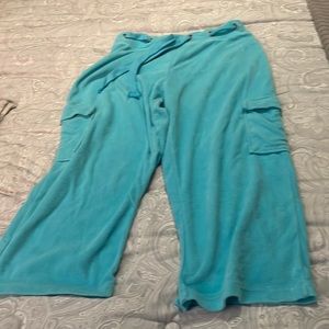 Three-quarter length cargo terry cloth pants